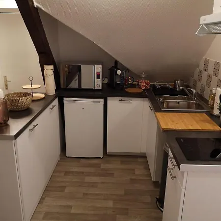 Cosy Renove Au Pied De La Cathedrale Avec Climatisation 랭스